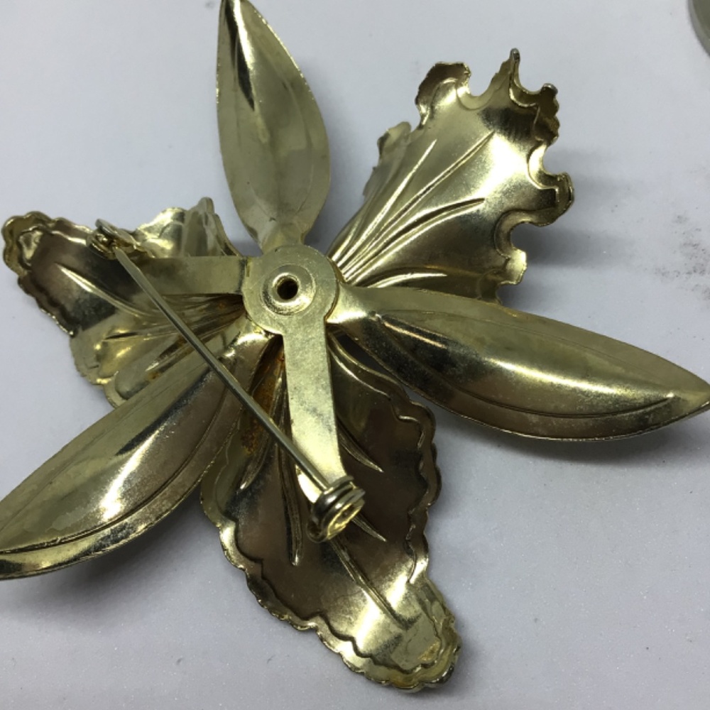 Orchid Brooch - Picture 3 of 3